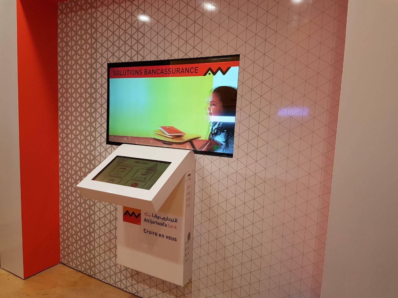 pupitre-tactile-societe-generale pupitre-tactile-societe-generale